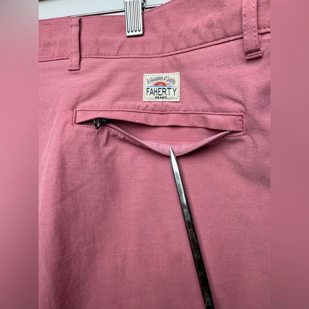 Faherty All Day 38 pink men’s preppy varsity Ivy golf resort wear shorts